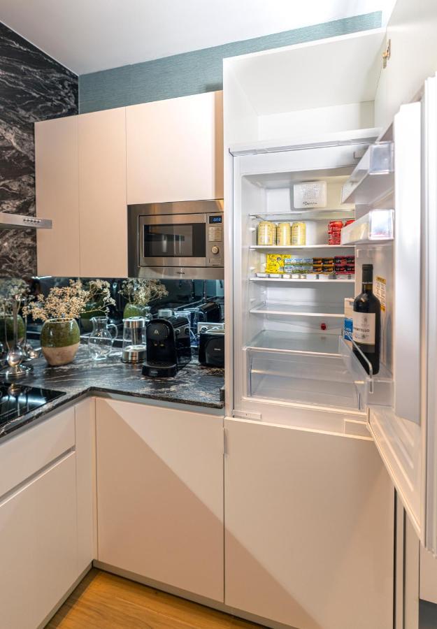 Big 4 Rooms In A Centric Home Parking Included سان سيباستيان المظهر الخارجي الصورة